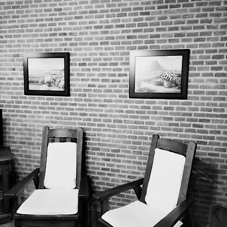 El Robledo Εξοχικό σπίτι *